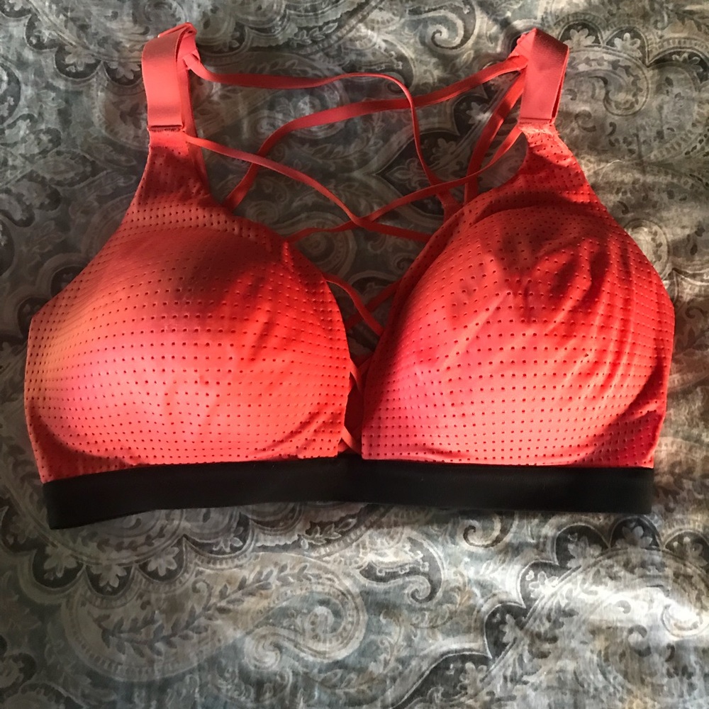 VS Sports Bra
